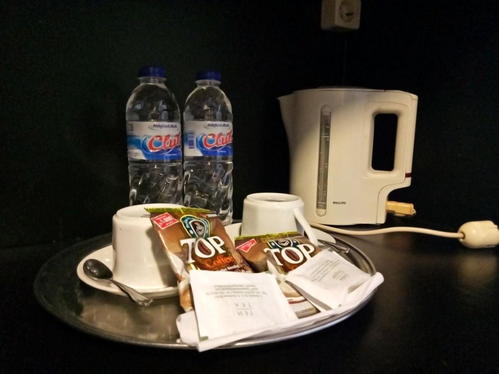 New Grand Park Hotel Surabaya Exteriör bild