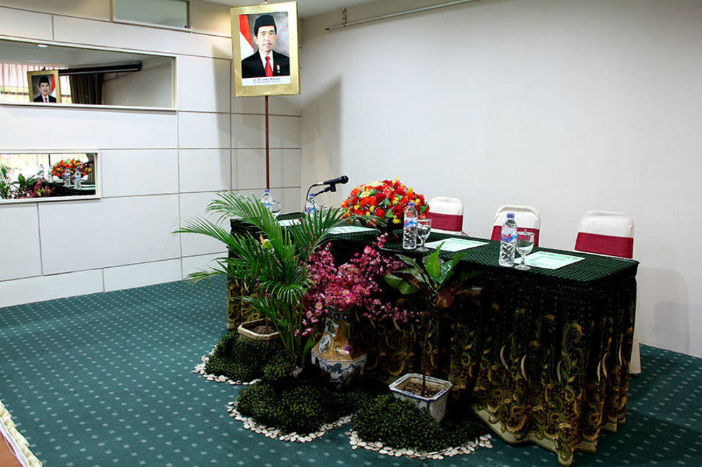 New Grand Park Hotel Surabaya Exteriör bild